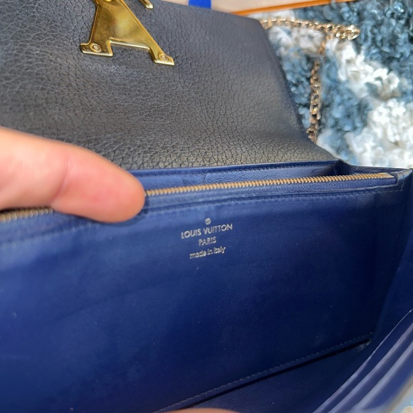 Louis Vuitton Capucines Embellished Wallet - Picture 10 of 15